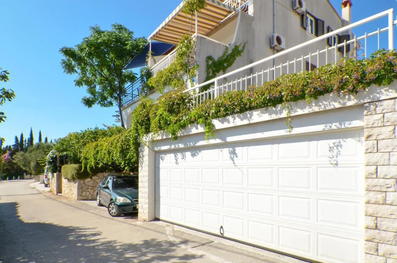 Apartments Inge Seget Vranjica Croatia