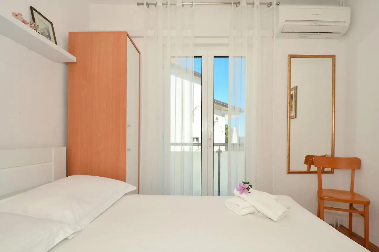 Apartments Inge Seget Vranjica