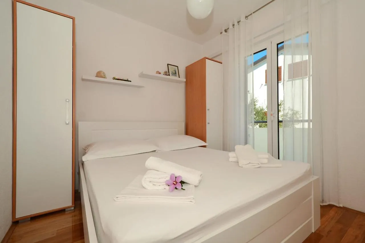 Apartments Inge Seget Vranjica Croatia